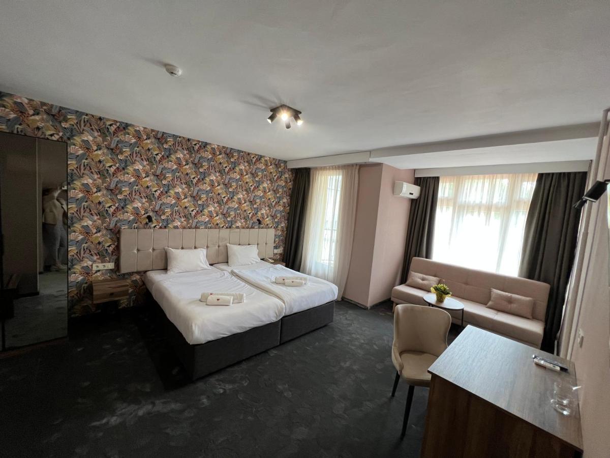 Bistra & Galina Hotel ルセ エクステリア 写真