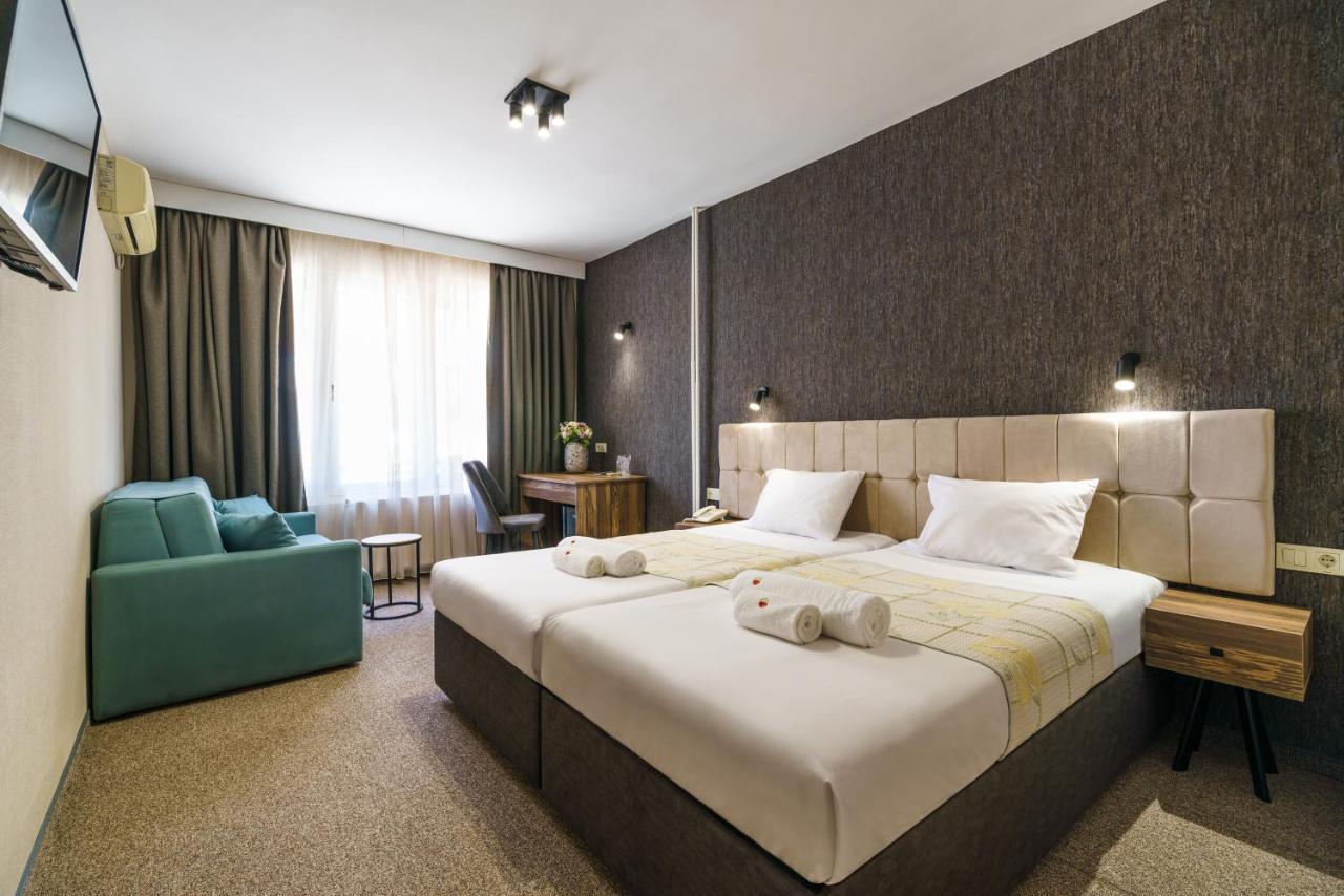 Bistra & Galina Hotel ルセ エクステリア 写真
